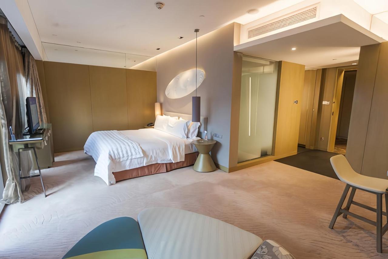 Le Meridien Qingdao West Coast Resort Extérieur photo