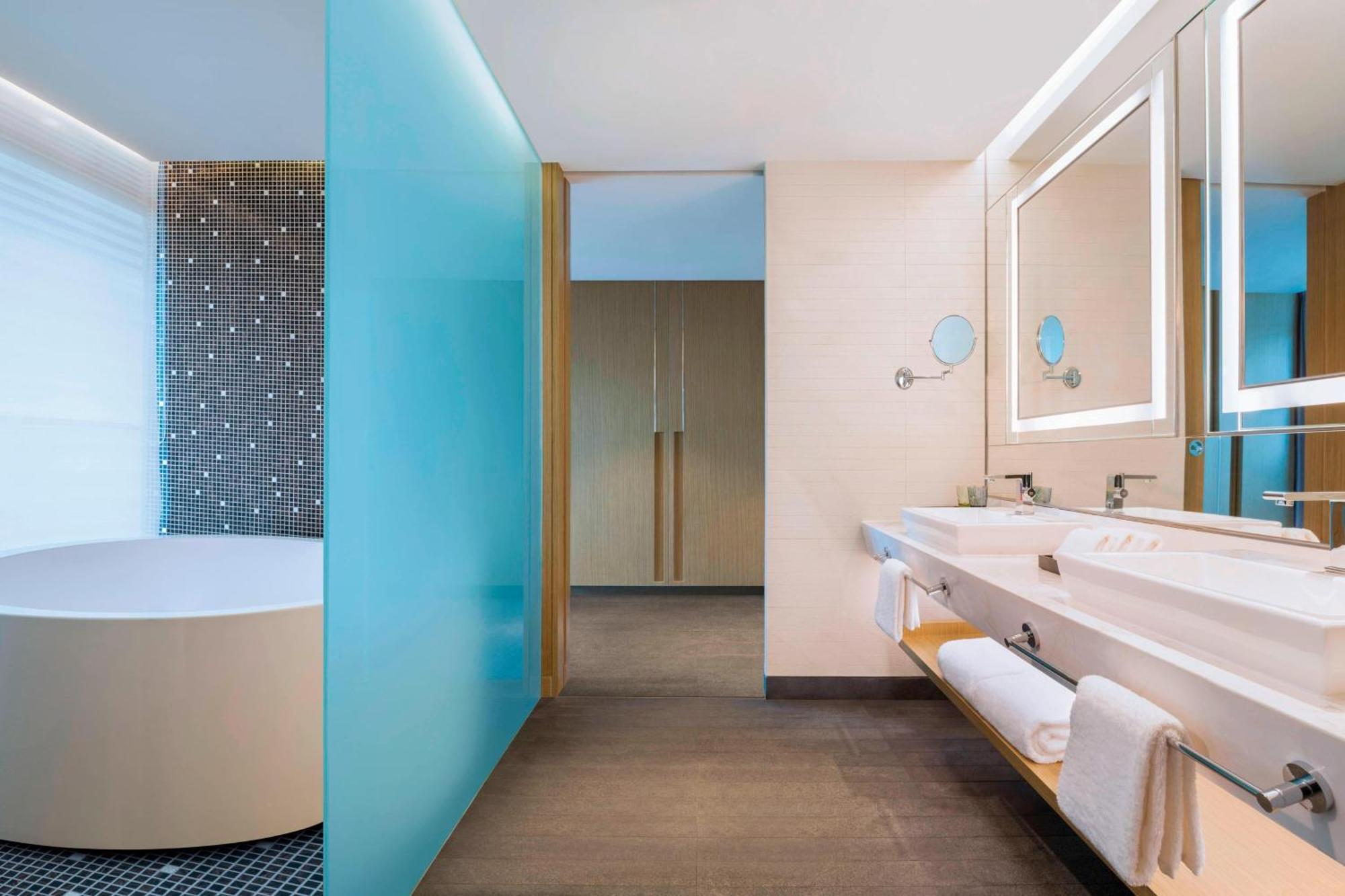 Le Meridien Qingdao West Coast Resort Extérieur photo